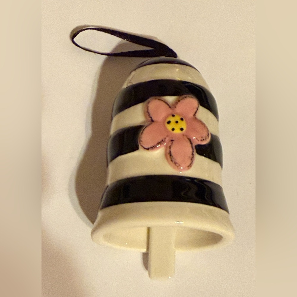 Ceramic bell - Heartful Home - by Tracy Pesche -Grandma -black white pink 3” New - Picture 10 of 10